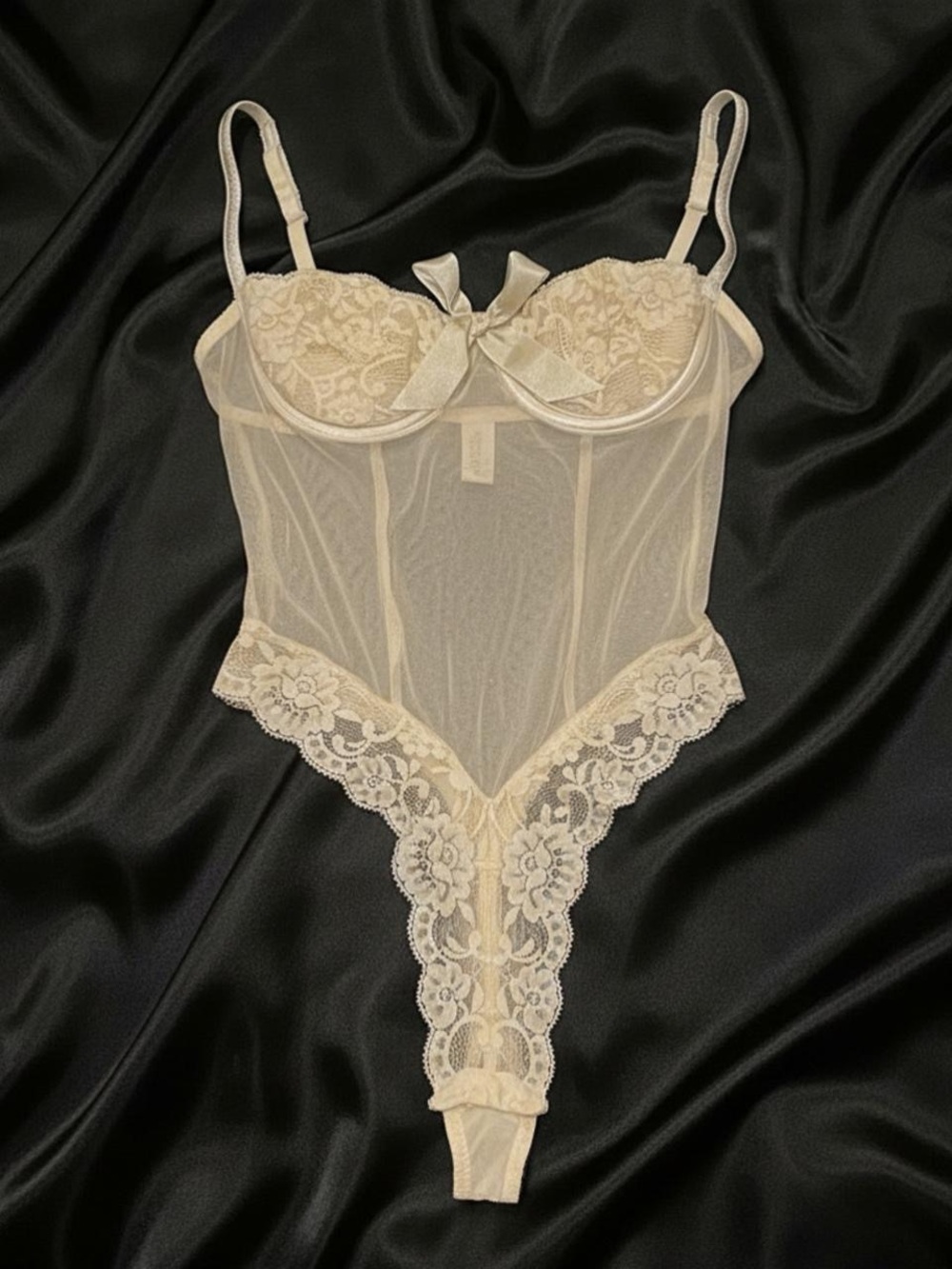 1996 Vintage Victoria’s Secret Sheer Lace Bustier Teddy in Ivory - 34B